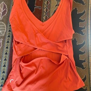 Zyia orange ribbed V tank